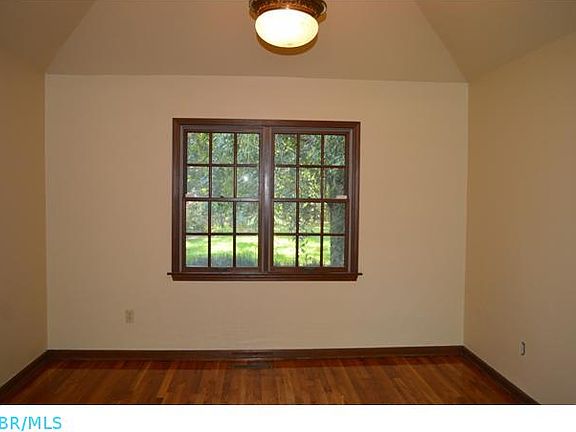 5th image of 435 Greenglade Ave