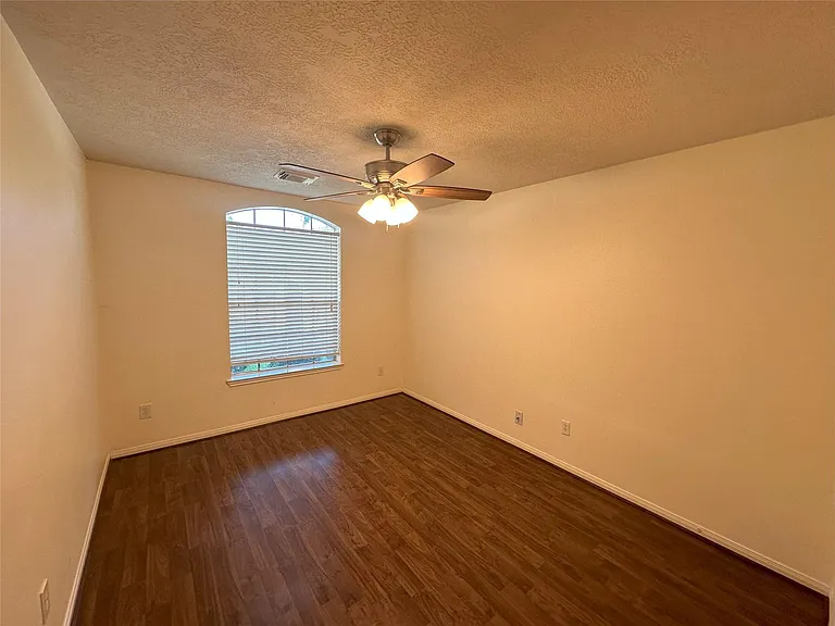 3734 Paigewood Dr — Photo 6