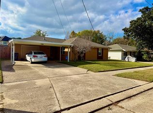 1136 Generes Dr, Harahan, LA 70123