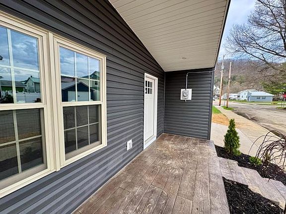 3rd image of 8 Morrison St #7