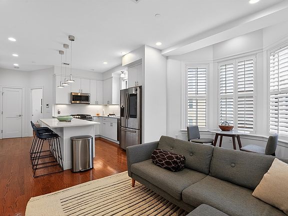 5th image of 99 Everett St Unit 3A