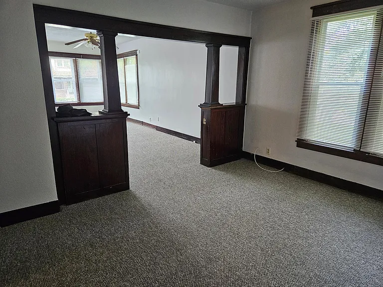 1203 Emerald Ave #1 — Photo 3