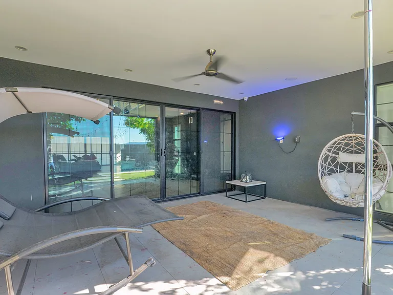8430 S 10th Ln — Photo 35