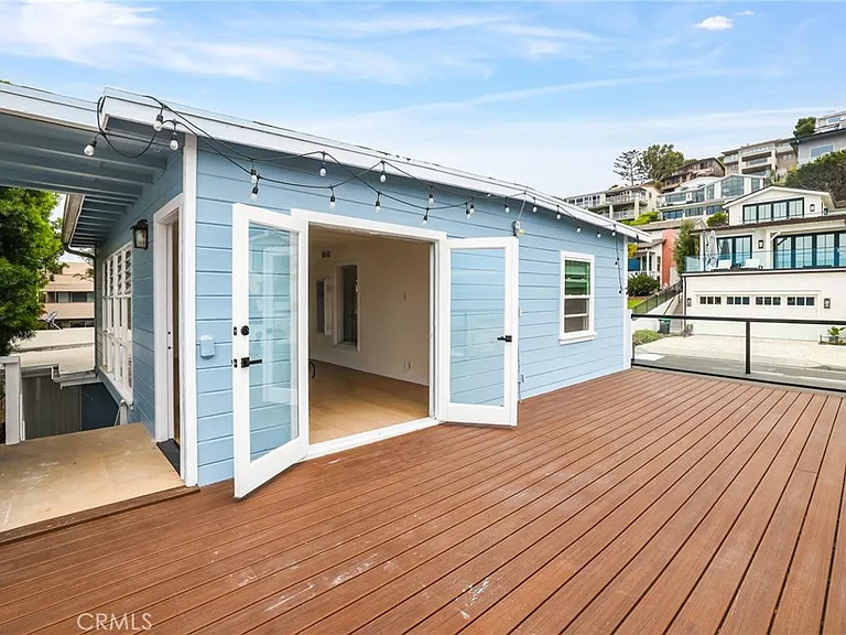 297 Wave St — Photo 2