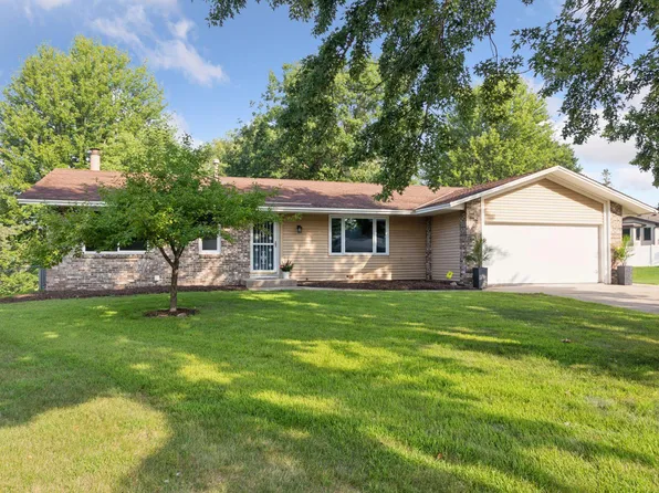 8282 Iverson Ct S, Cottage Grove, MN 55016