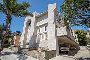 2nd image of 1315 Manhattan Beach Blvd APT D