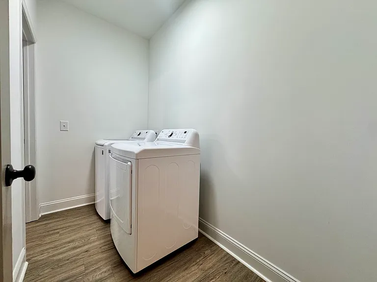 LG Washer & Dryer Included
