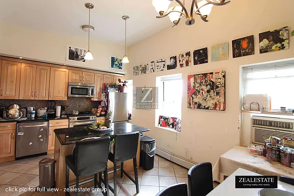 Rented by ZealEstate Group Inc | media 16