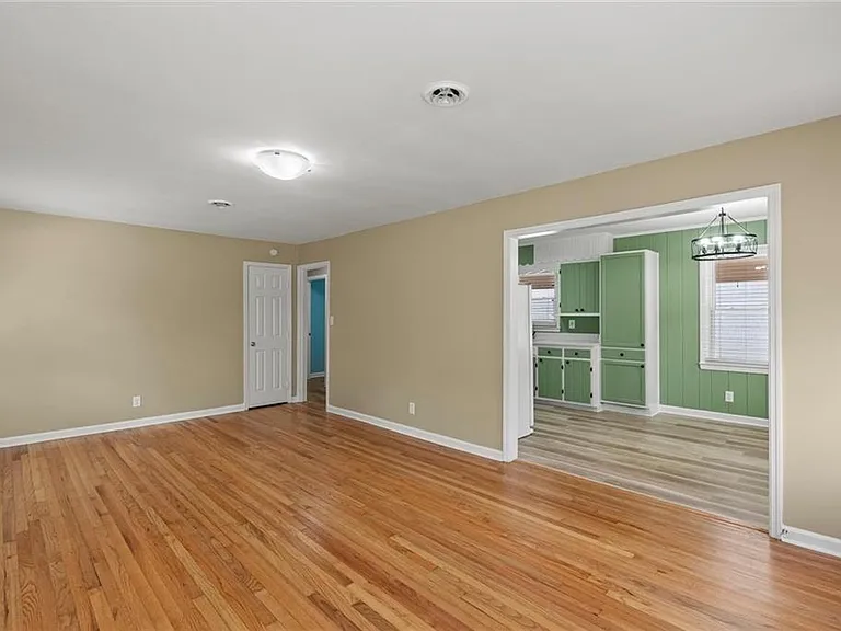 628 S Evelyn Pl NW — Photo 5