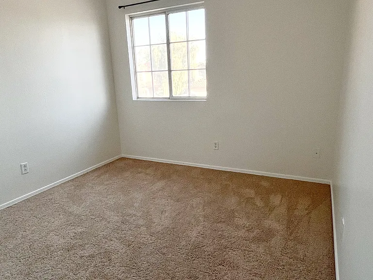 1444 W Roosevelt Ave — Photo 11