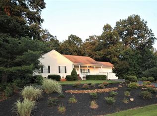 597 W Rosewood Dr, Barboursville, VA 22923