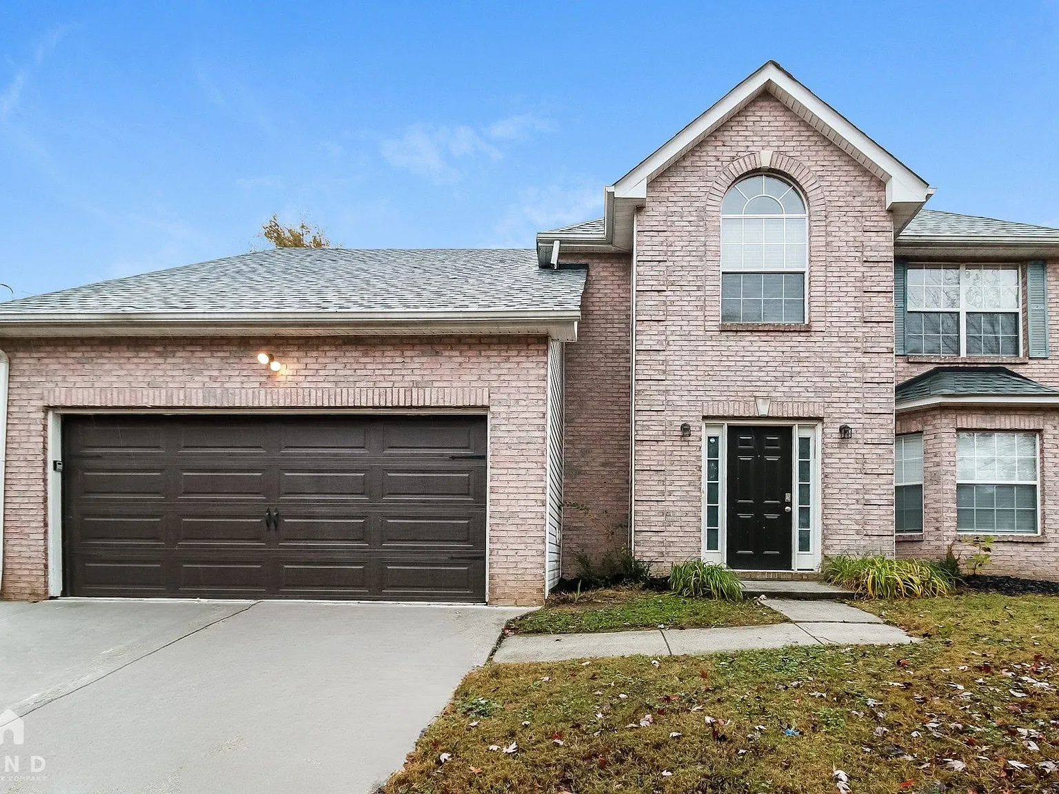 4 bed, 2.5 bath, 2754 sqft, $2,315 — Photo 1