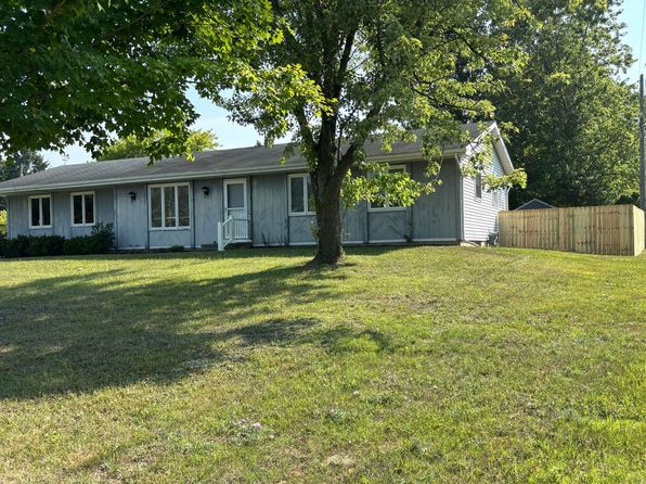 11 Maple Ct