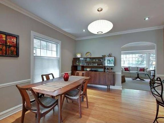 3rd image of 333 Ashland Ave