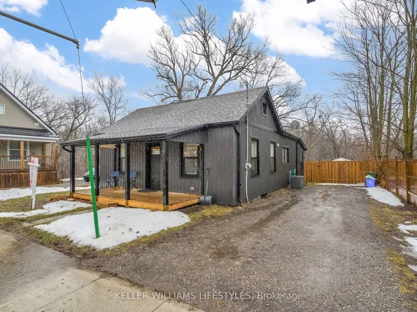 2 Opechee St, Saint Thomas, ON N5R 1V9