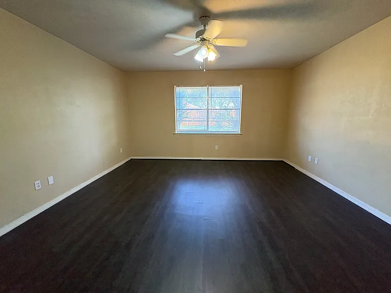 1025 Clover Dale Ln — Photo 15