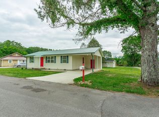 33 3rd Ave, Dunlap, TN 37327