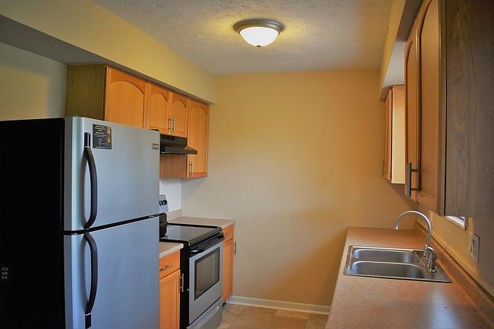 2nd image of 8540 Cheshire Ct