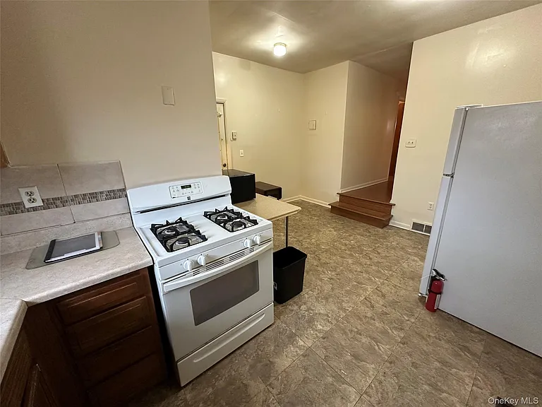 5 Hamilton St #1 — Photo 13