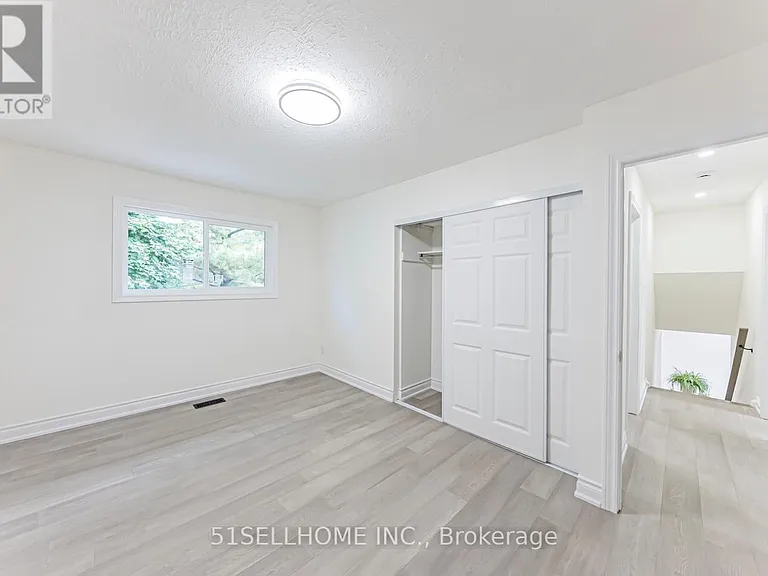 1253 Kensington Park Rd — Photo 6