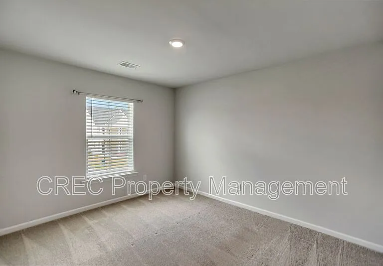 146 Red Bluff St — Photo 17
