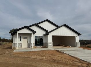 17318 Crossing Cir, Lindale, TX 75771