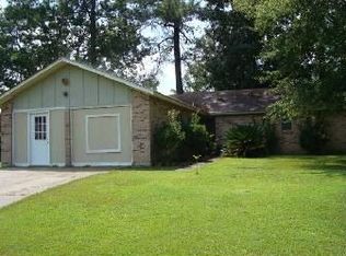 10429 Riverbend Cir, Moss Point, MS 39562