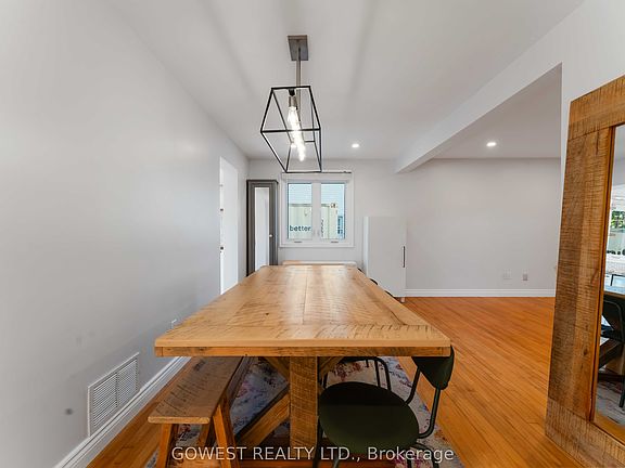5th image of 94 Fieldgate Dr