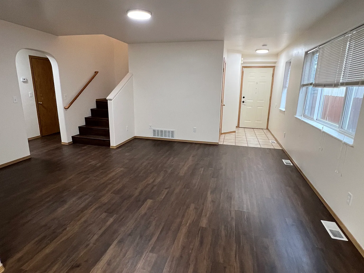 3 bed, 2.5 bath, 1753 sqft, $2,800 — Photo 2