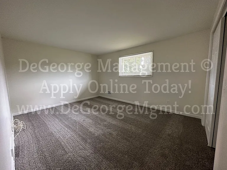 Bennington Townhomes — Photo 36