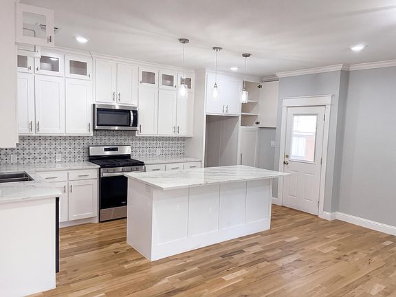 2nd image of 1903 Elizabeth Ave