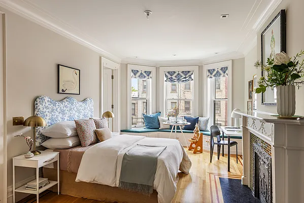 Sold by Corcoran | media 11