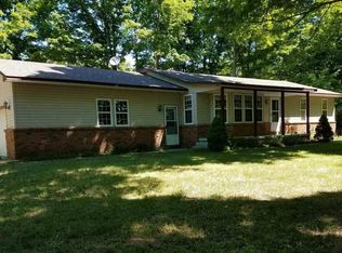 10532 Aylsworth Rd, Beulah, MI 49617