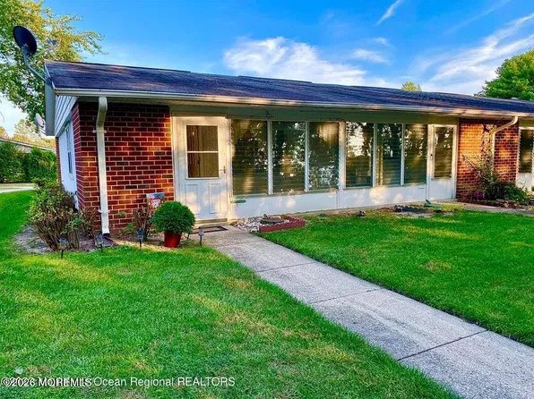 1119 Argyll Cir #A, Lakewood, NJ 08701