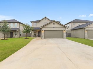 561 Momma Bear Dr, College Station, TX 77845