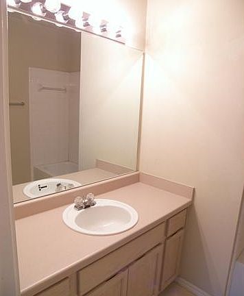 5th image of 8702 Weiser Dr #B