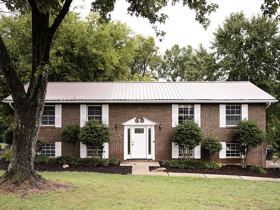 1st image of 1000 Foster Dr