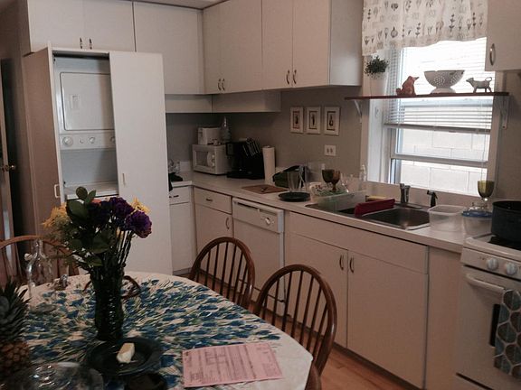 2nd image of 2241 W McLean Ave APT 1