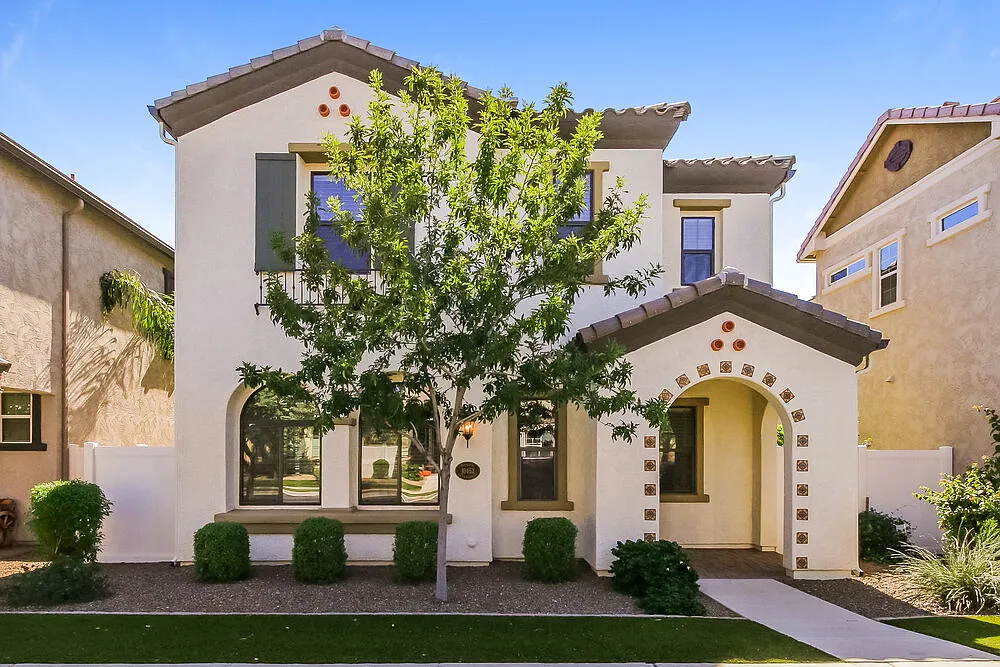 4 bed, 3.0 bath, 2237 sqft, $3,005 — Photo 1