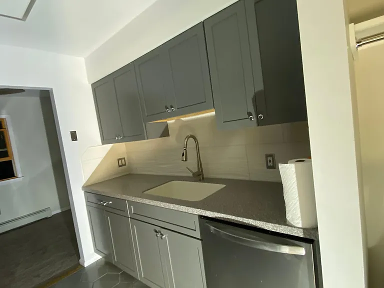 57 Congers Rd — Photo 17