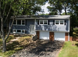 13 Harmon Rd, Edison, NJ 08837