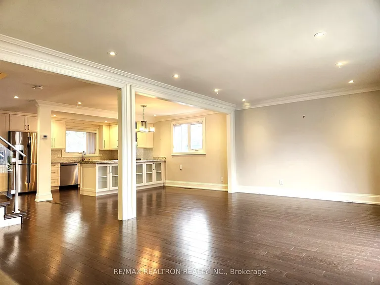 207 Bayview Fairways Dr — Photo 7