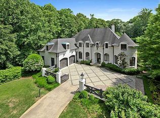 752 W Wesley Rd NW, Atlanta, GA 30327