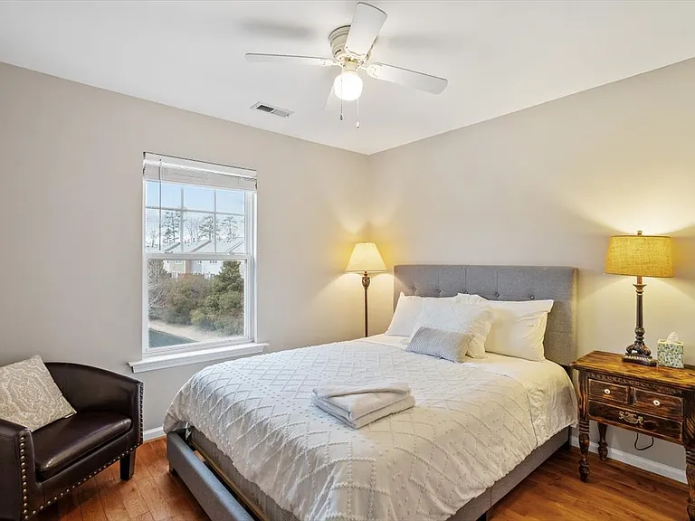 104 Linden Park Ln — Photo 17