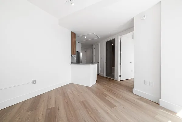 Rented by Key City Capital Inc | media 4