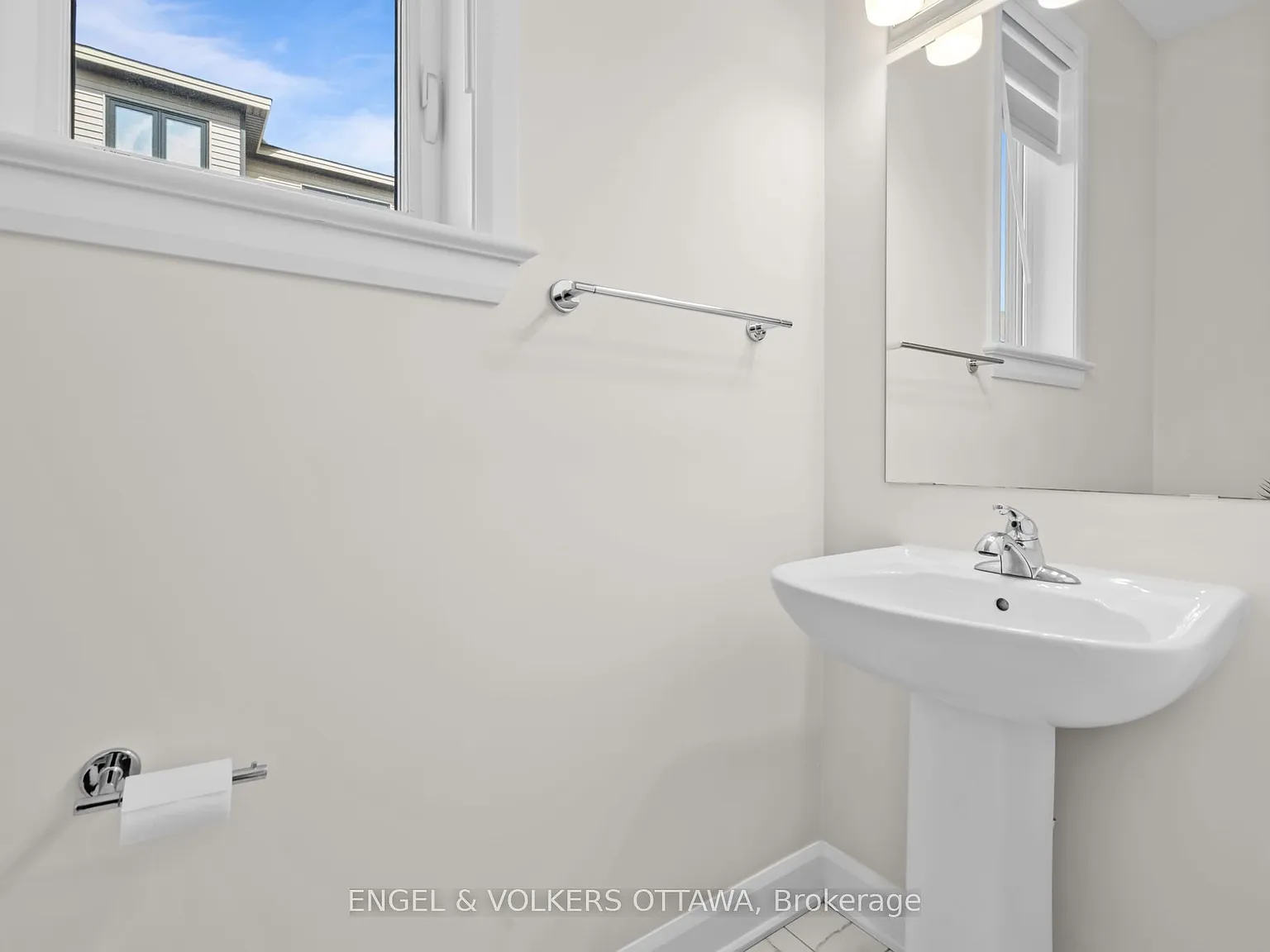 4 bed, $3,150 — Photo 4