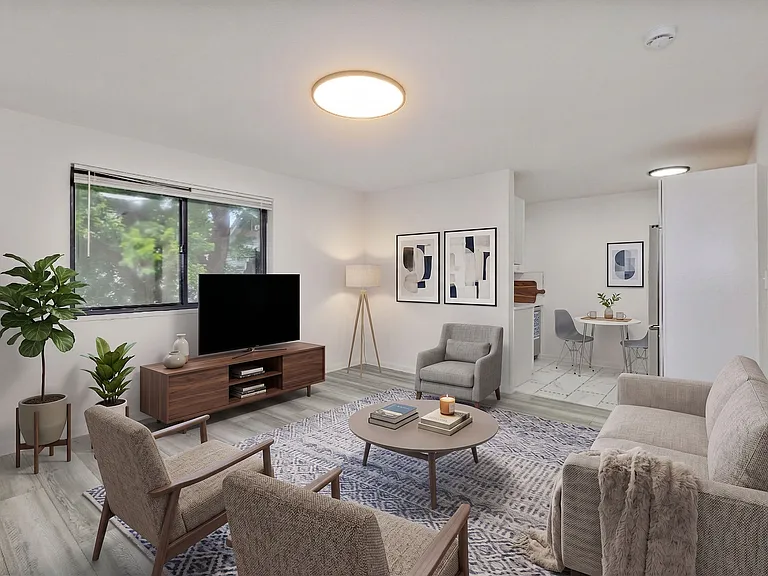 2535 Lysle Ln #3B — Photo 1