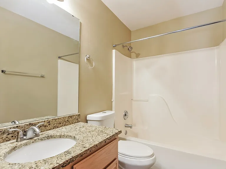 14480 Williamsburg Manor Dr — Photo 16