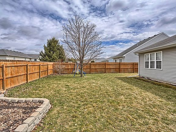 3rd image of 3112 Sharon Dr