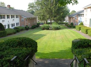 57 Prospect St, Ridgefield, CT 06877